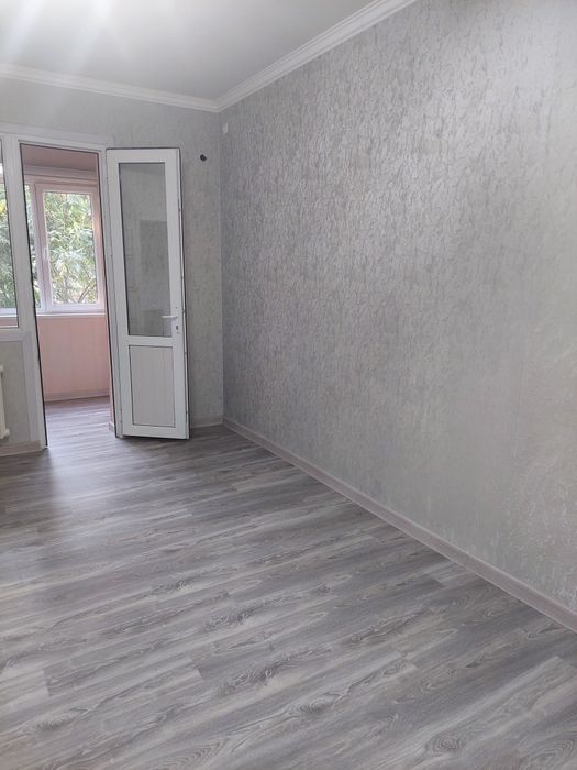 Продаётся своя двухкомнатная квартира