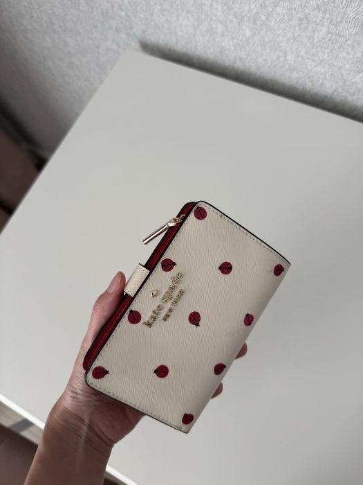 Продам оригинал кошелек Kate Spade