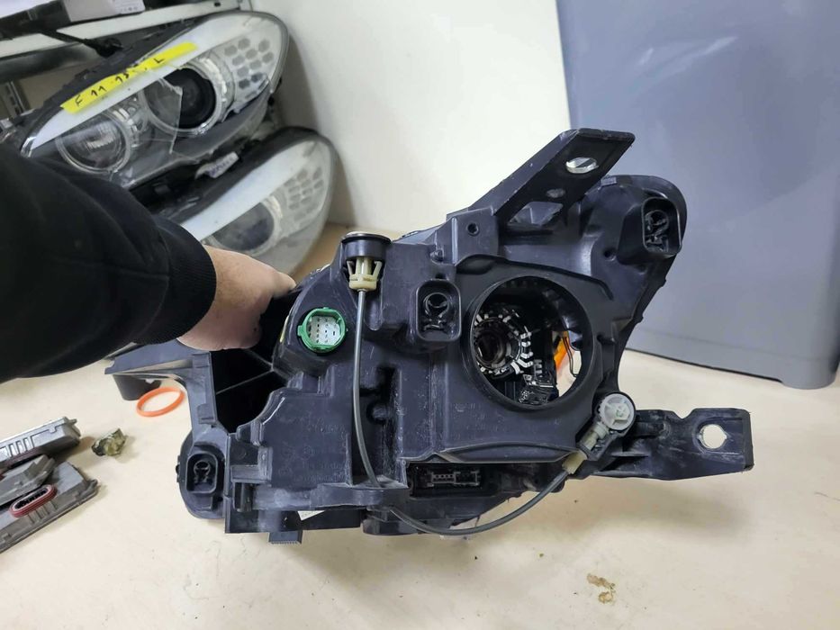 Десен фар Maserati Quattroporte desen far мазерати куатропорте