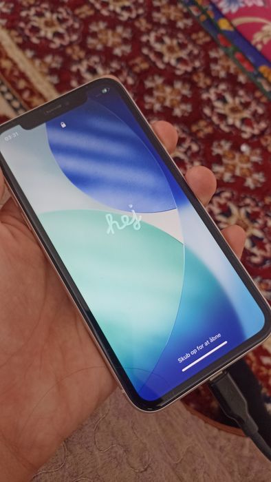 iPhone 11 128gb.