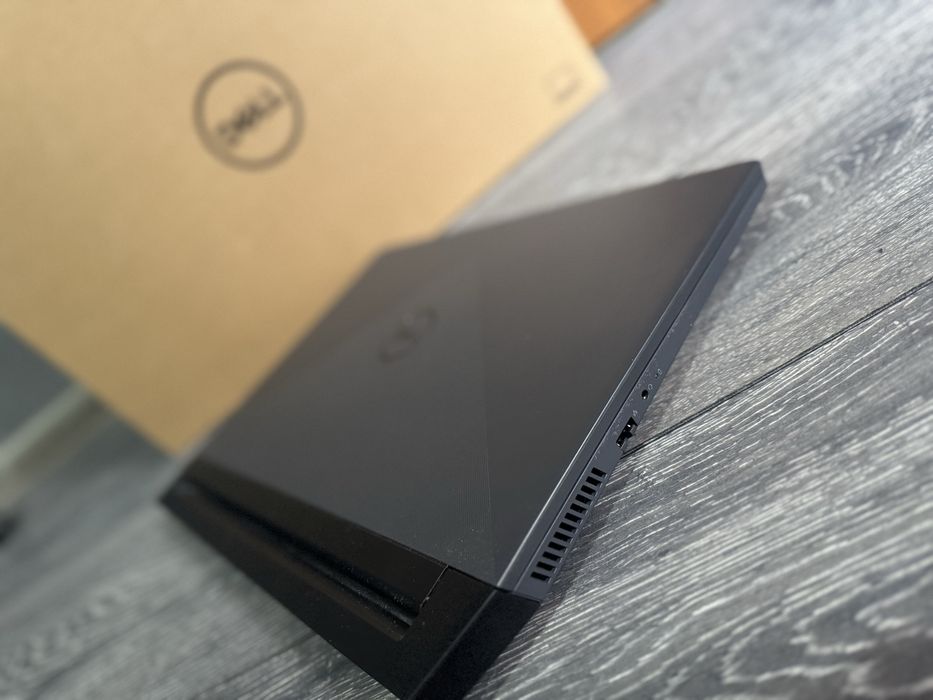 Laptop Gaming Dell G15