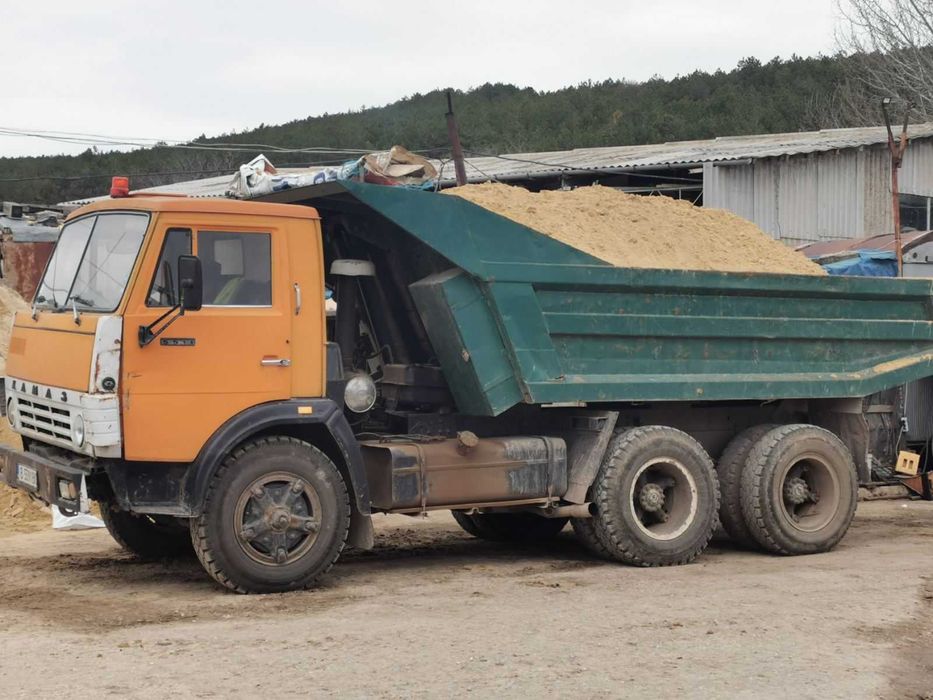 Услуги с багери, валяк, бобкат и самосвали