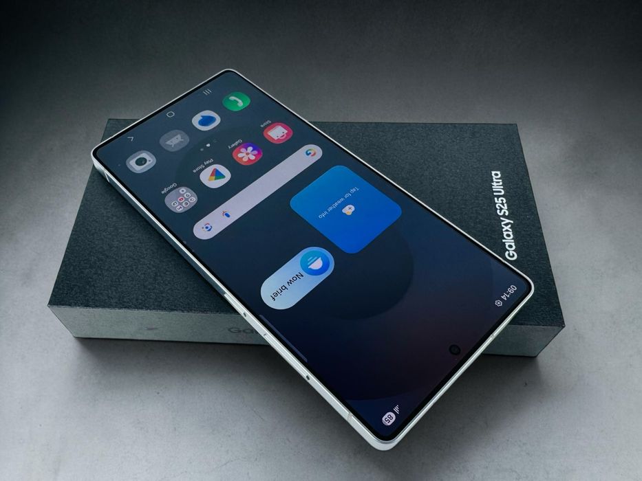 Samsung Galaxy S25 Ultra 512GB 12RAM Silverblue Titanium 100% Батерия! Перфекен! Гаранция!