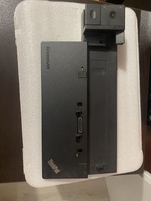 Workstatation "ULTRADOCK" Thinkpad