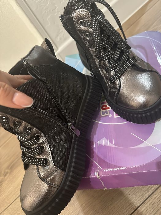 Батинки детские на девочку