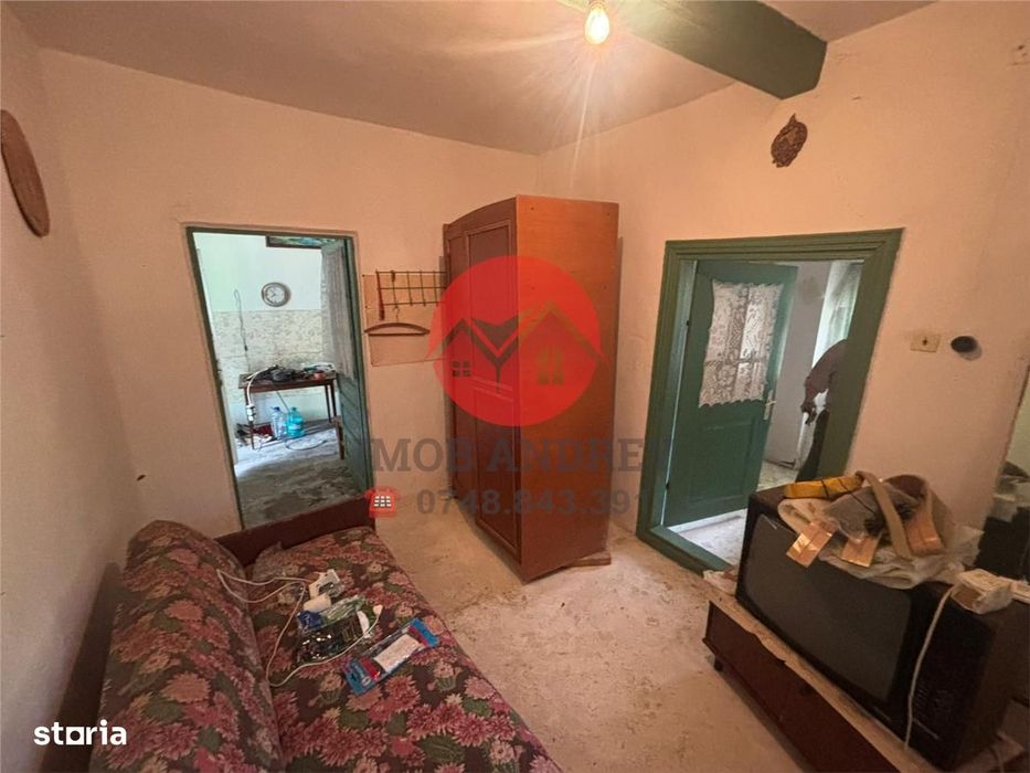 Casa la soseaua principala, teren 1.309 mp in Plopul, Tulcea