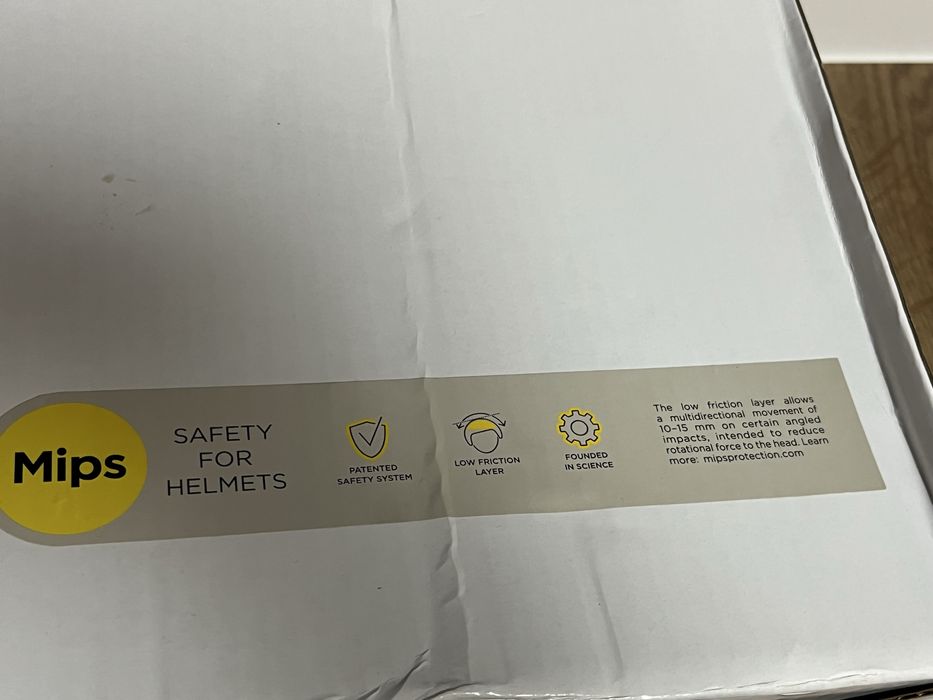 Pocito Fornix MIPS - Детска ски каска