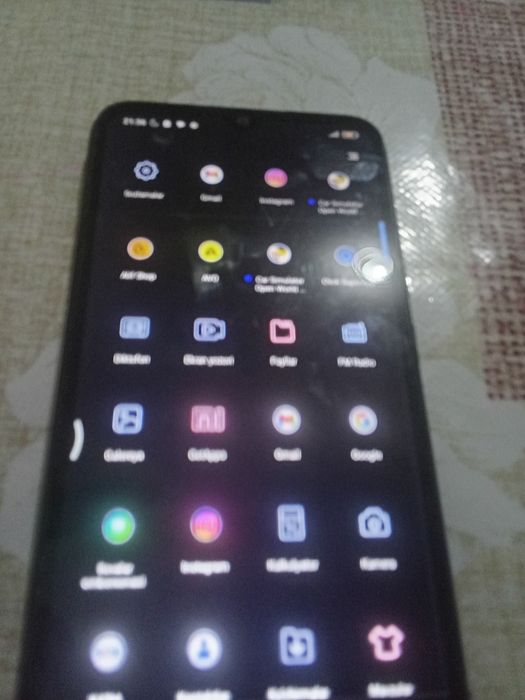 Redmi 9A 32 gb худди яангидек заряади 2-3 Кун кетади ишлаши яахши