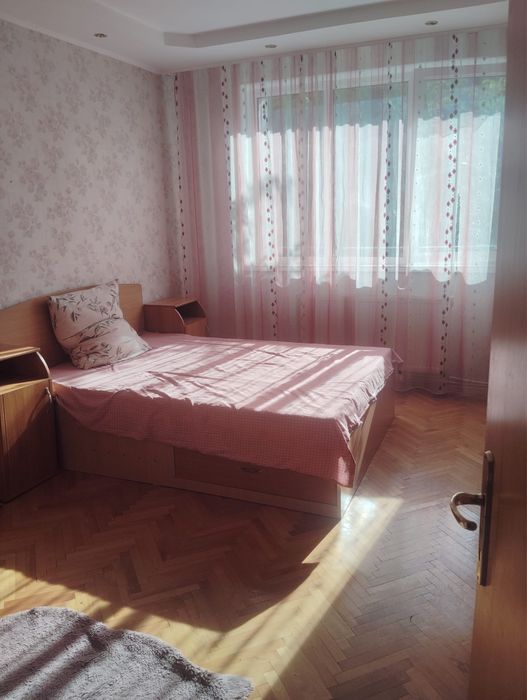 Apartament de inchiriat! Liber