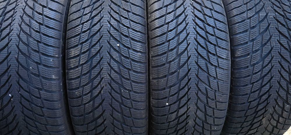 Като Нови 215/ 45/ 18 Nokian