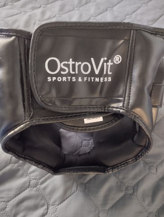 Комплект боксови ръкавици и каска