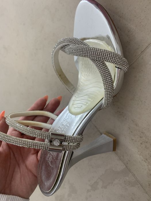 Дамски токчета- средно-високи