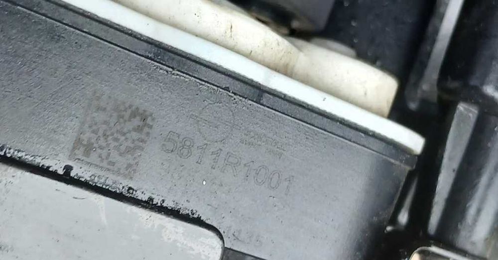 Grila activa superioara cu motoras BMW seria 4 G22