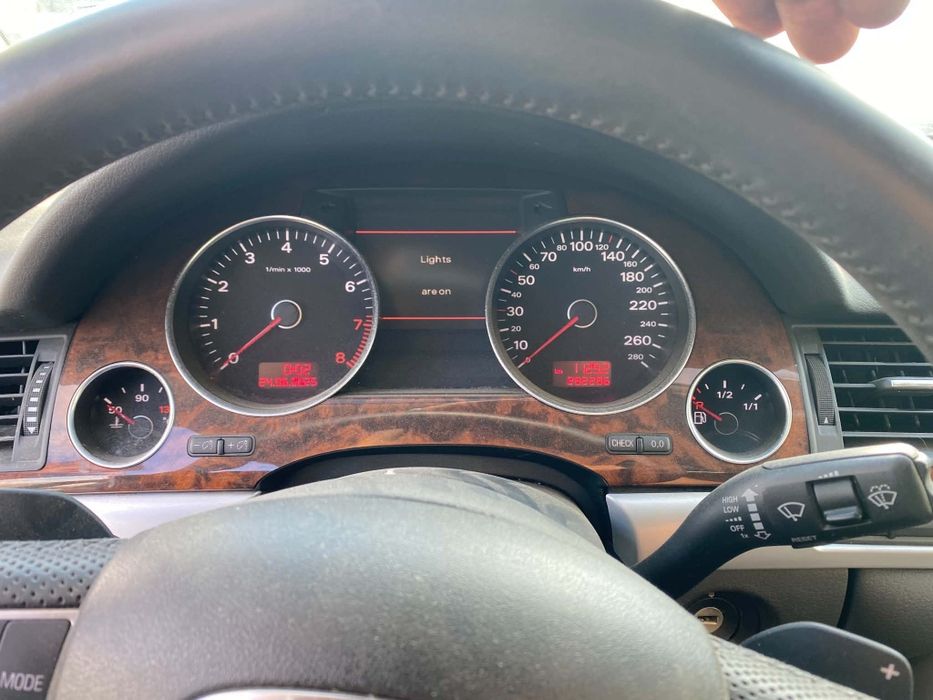 Audi A8 D3 фейс 4.2 FSI на части