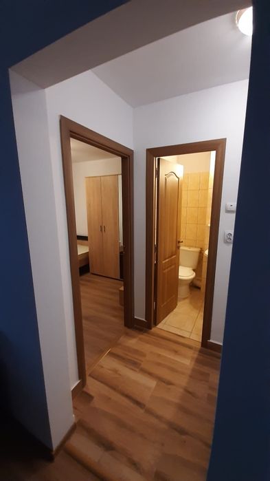 Închiriez apartament
