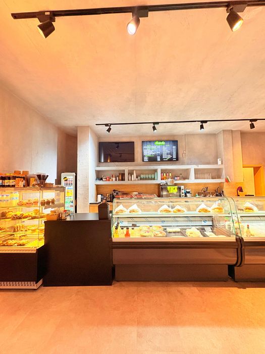 Продава се Заведение в Бургас, Изгрев - 45 кв.м за 1077 €/кв.м - Снимка #3