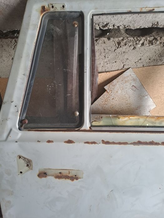 Двери камаз евро. Дверь камаз евро комплект. Почти даром.