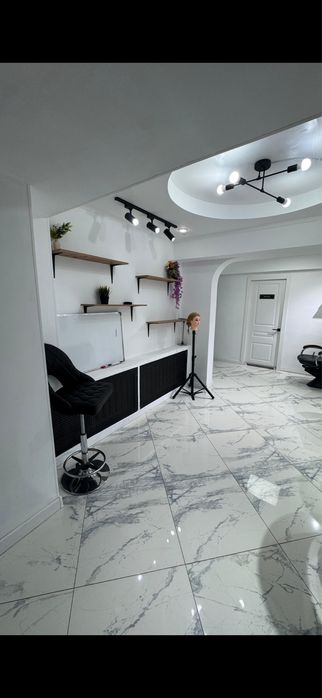 Сдам в аренду парихмахерское кресло