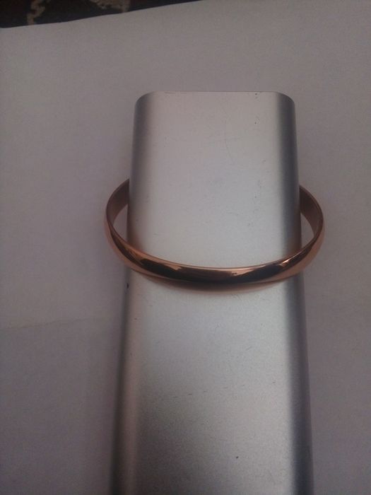 Продам новые браслеты