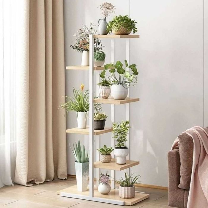 Цветарник, поставка за цветя, етажерка, различни модели