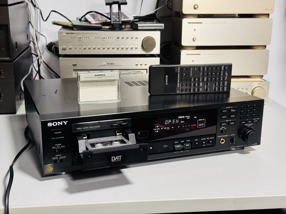 DAT de fidelitate SONY DTC-300ES+telecomandă,stare excelentă, Japan!