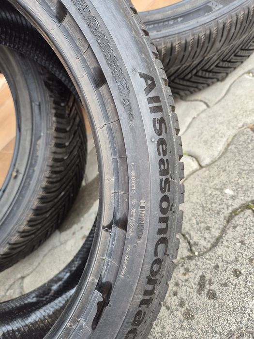 Anvelope Allseason 245 40 18. Continental  225. 45.18