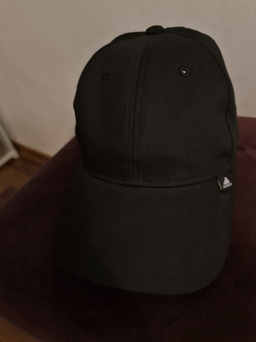 Sapca Adidas noua