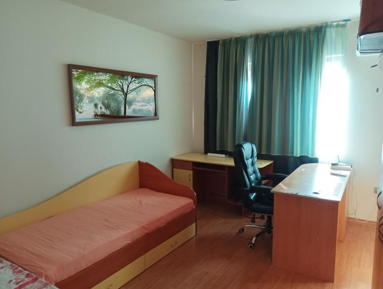 Дава се под наем Тристаен апартамент в Пловдив, Център - 100 кв.м за 745 € - Снимка #5