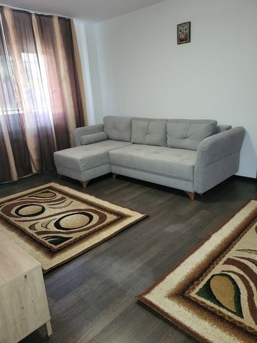 Apartament poarta 6 de închiriat