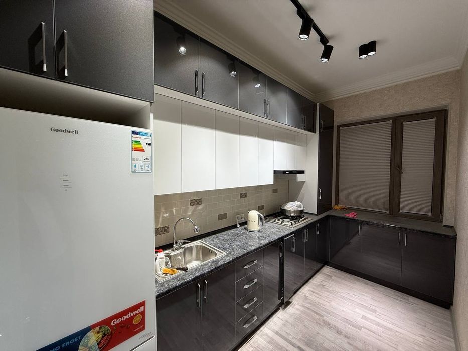 2 Qavatli katej yengi uy odam turmagan yengi sharoitlari bor tayor uy