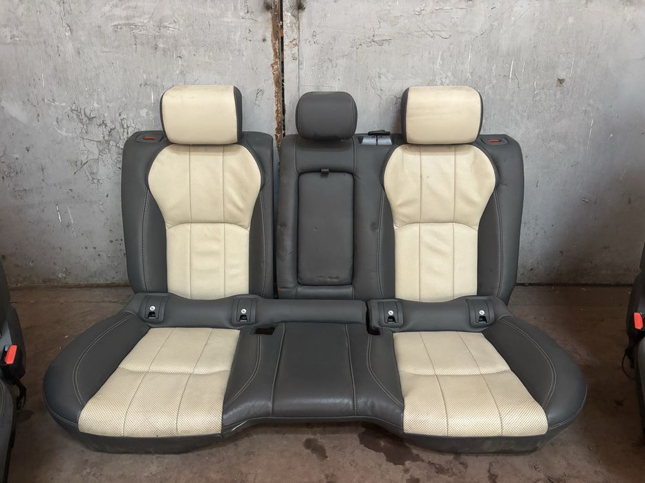 Салон за Range Rover Evouqe