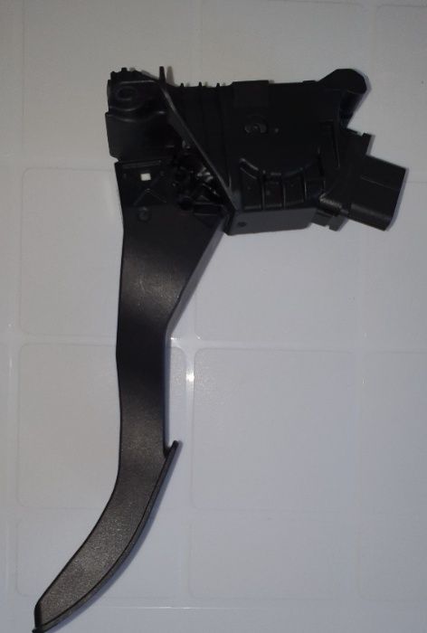 Педал за газта от VW Golf 7 1.6 TDI ръчни скорости Skoda Seat Audi