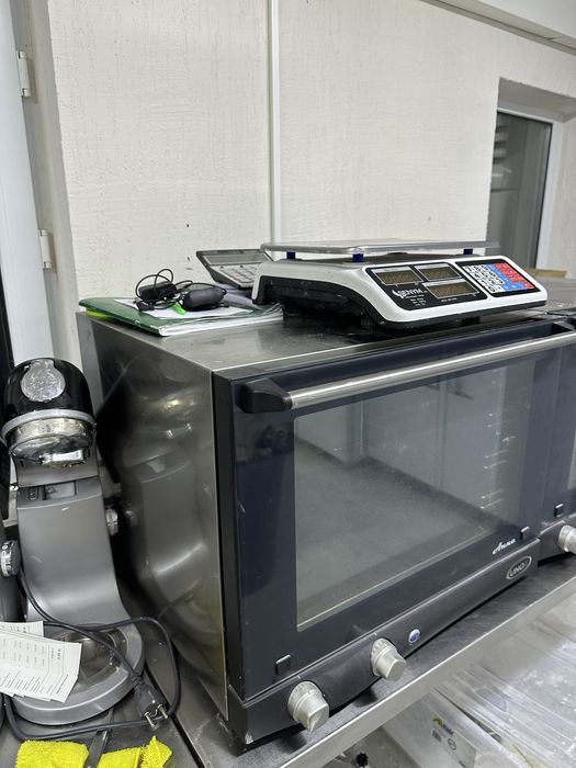 Продаю UNOX Anna