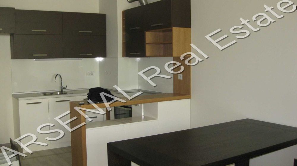 Дава се под наем Двустаен апартамент в София, Изгрев - 77 кв.м за 650 € - Снимка #1