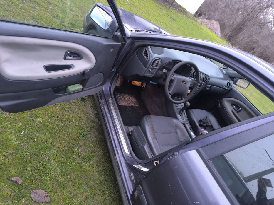 Волво с40 1.8-115к.