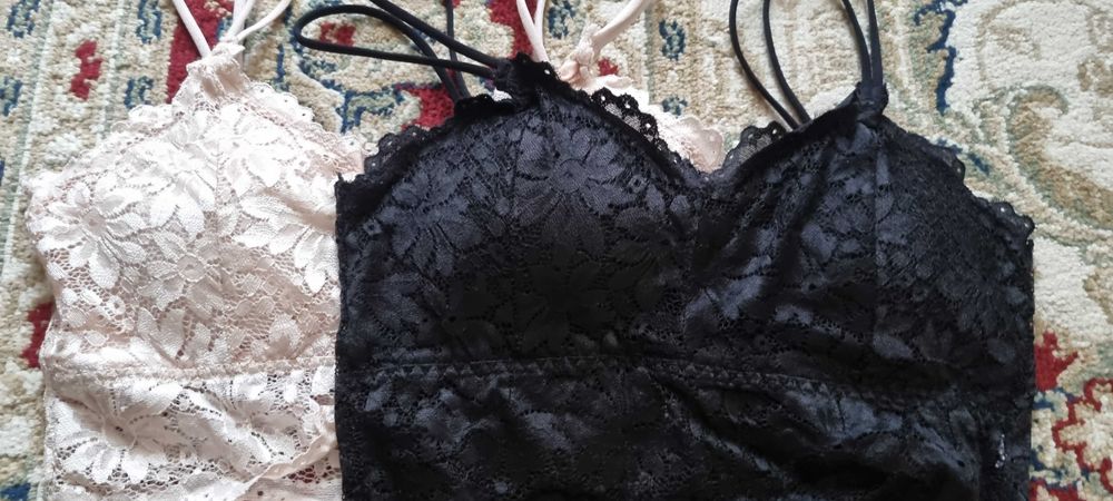 Bustiere superbe la set