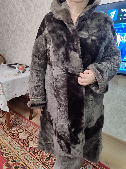 Шуба тёплая. Мутон