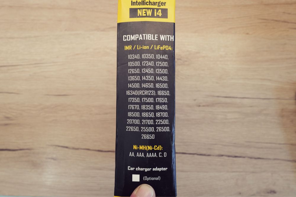 Nitecore New 4i Incarcator baterii acumulatori imr li-ion LiFe ni-mh