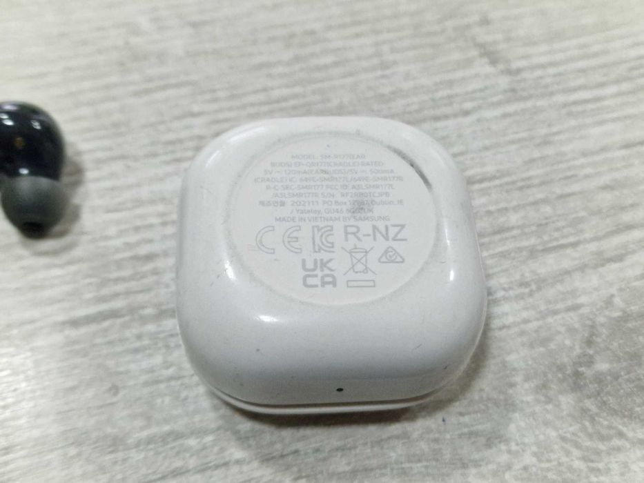 Samsung Galaxy Buds2 (SM-R177)