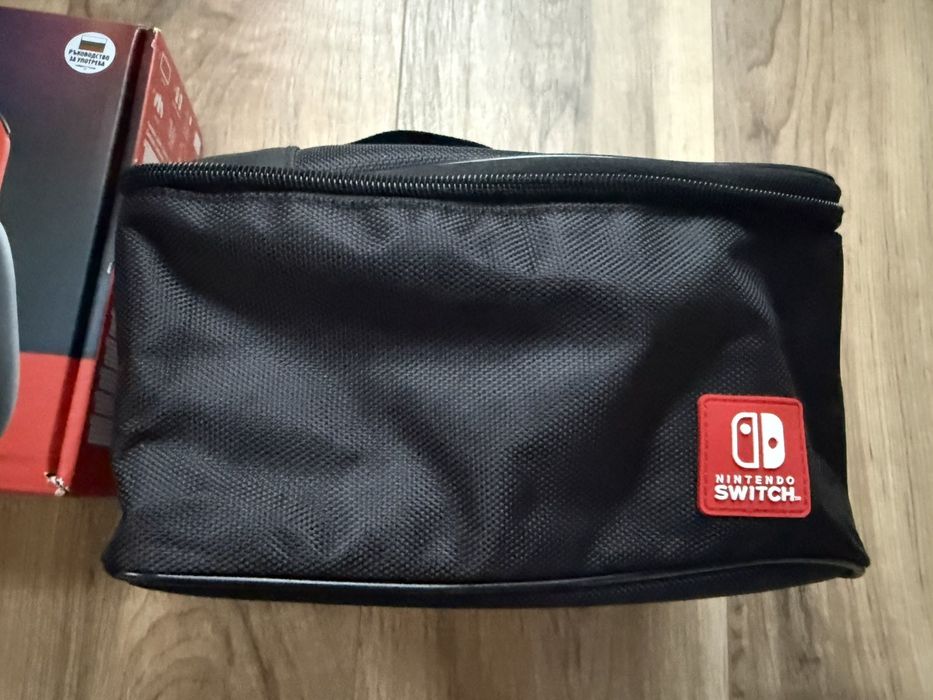 Nintendo Switch- пълен комплект, в отлично състояние!!!