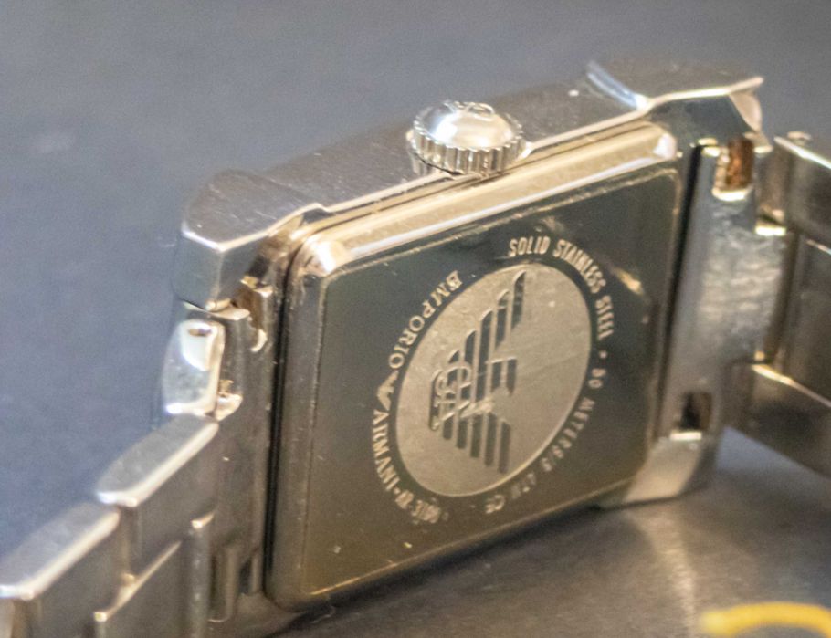 Часовник Emporio Armani