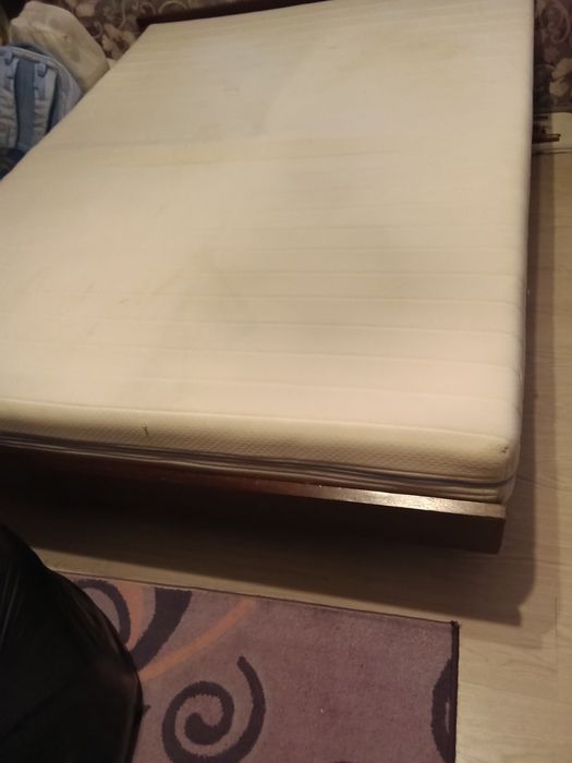Спалня 150 х 195 с двулицев матрак