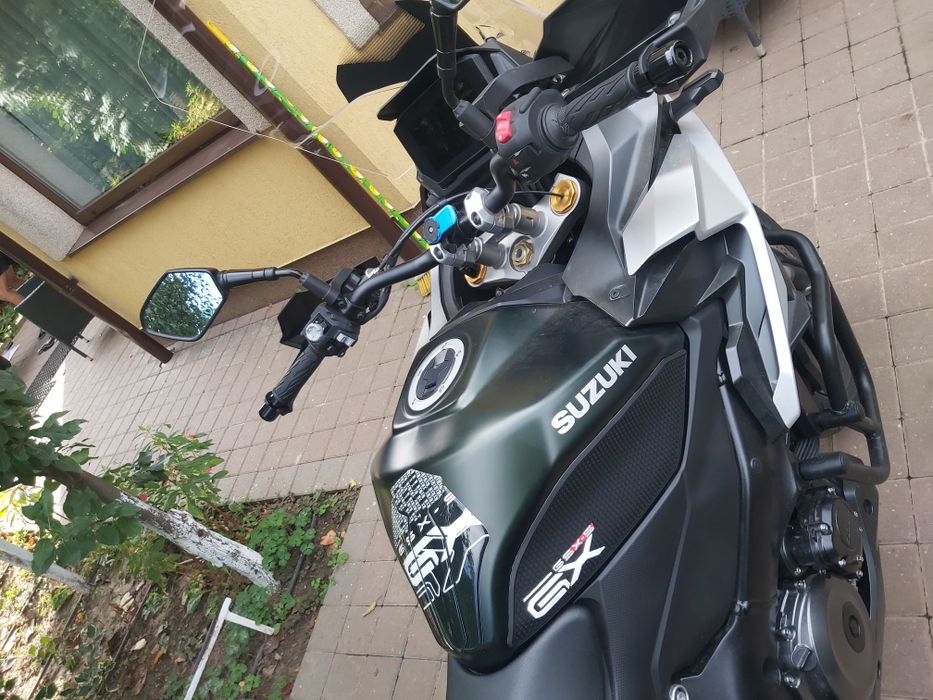 Suzuki GSX-S1000 GX