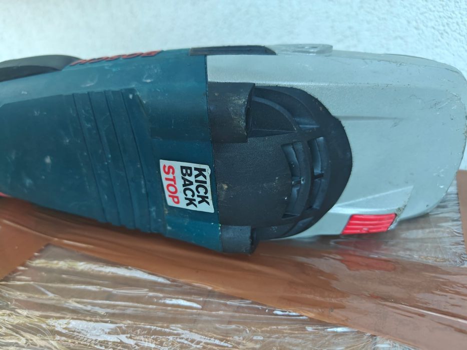 Bosch GWS 26-230 LVI  polizor unghiular 2600W
