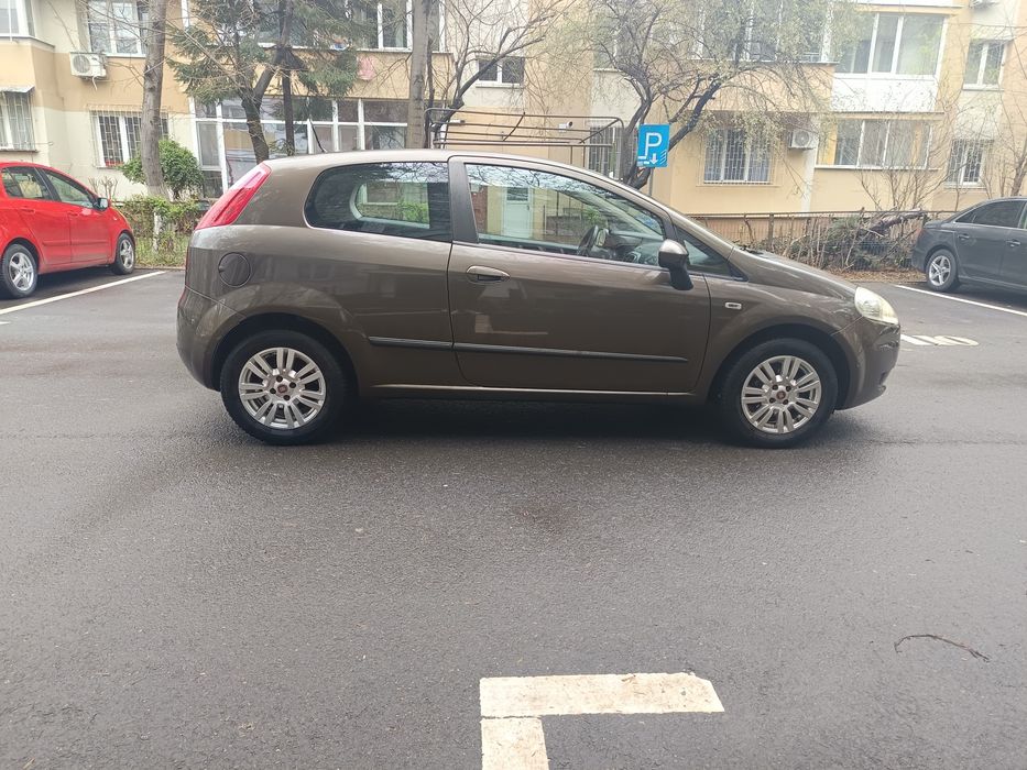 FIAT Punto 2009 — imagine 12