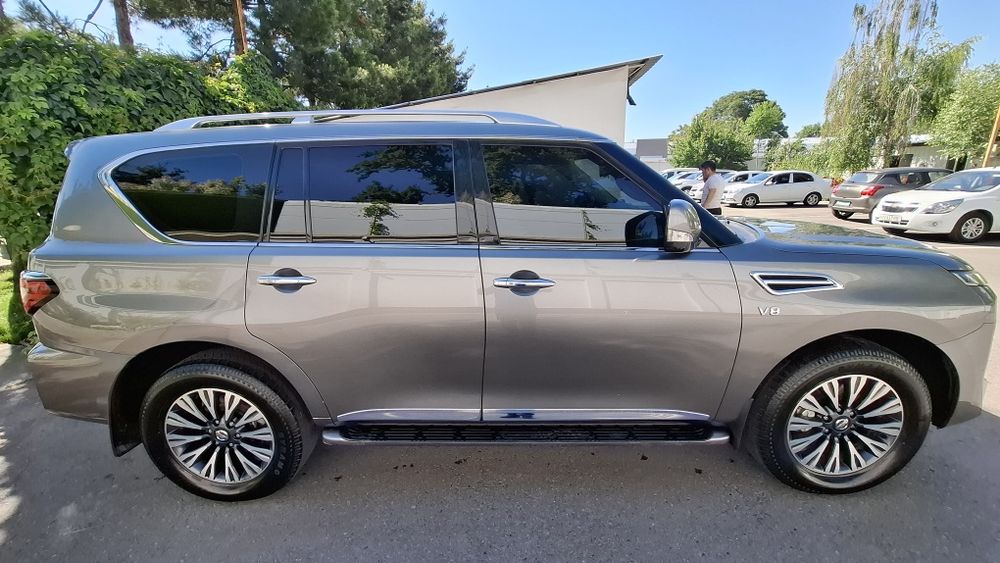 Nissan patrol sotiladi