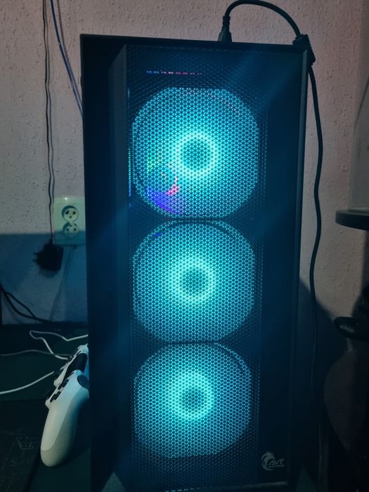 Kuchli Gaming Kompyuter + 180Hz Monitor