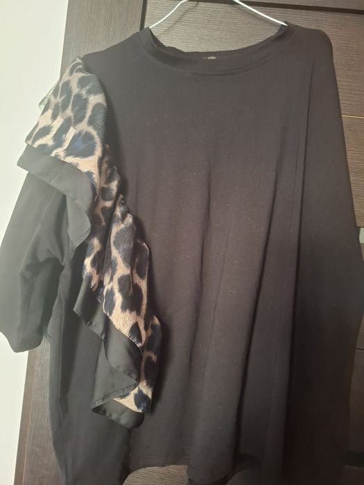 Продам нарядную футболку