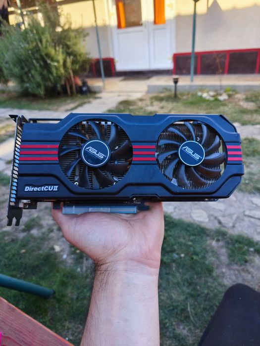 Vând placă video GTX
