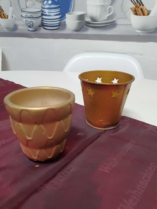 Mini ghivece aurii de Craciun